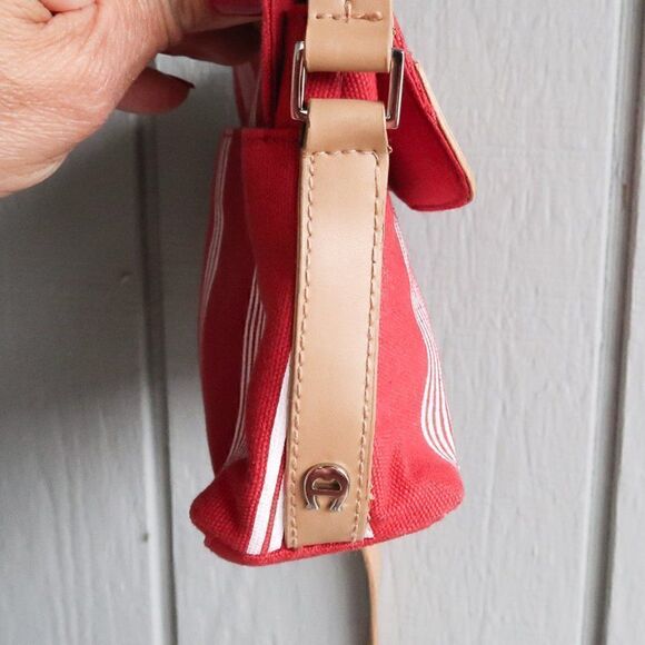 Etienne Aigner Small Purse  - Picture 7 of 9